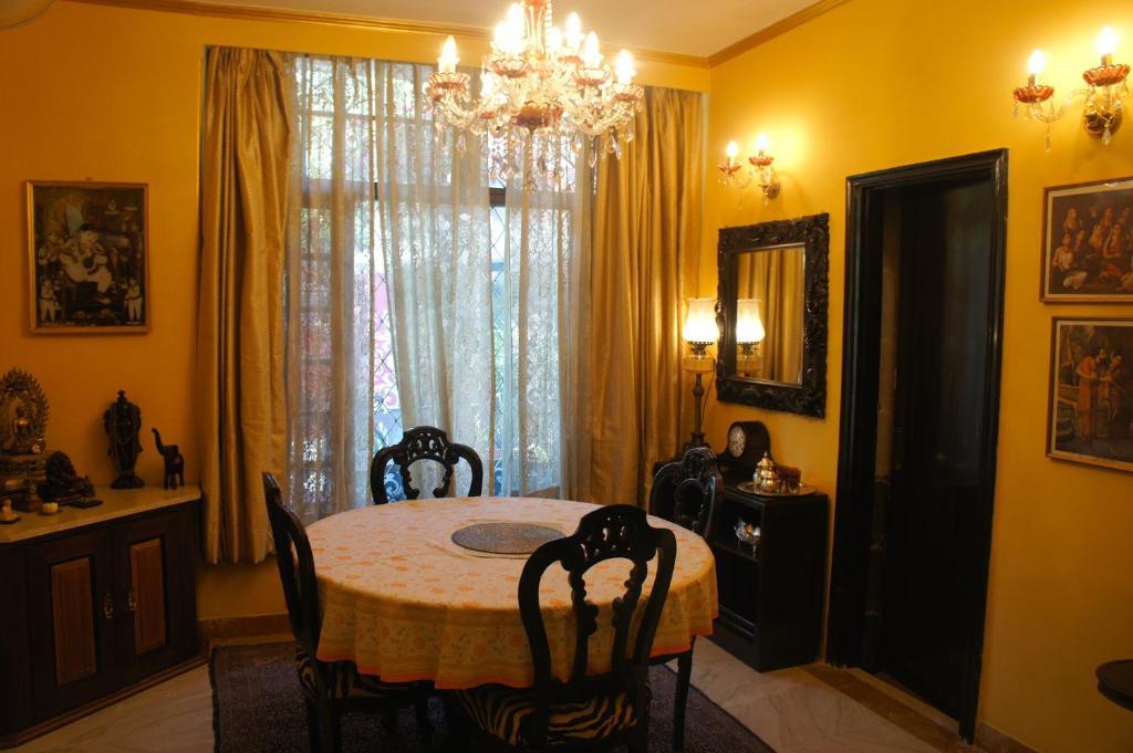 Sirohi House New Delhi Værelse billede